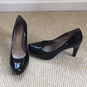 Comfortable work shoes size 10 black heels women’s